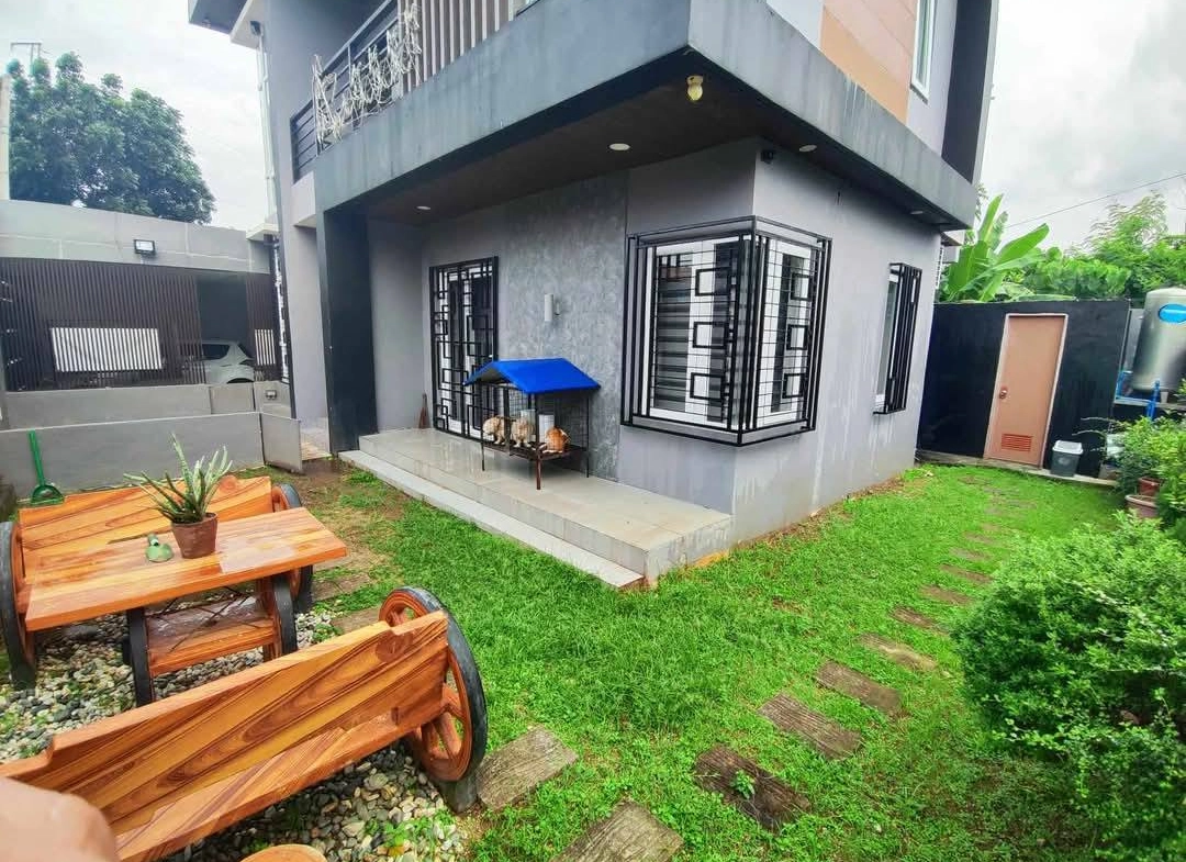 House and lot for sale in Tanza Cavite, furnished home Cavite, Fully furnished house with walk-in closet in Cavite