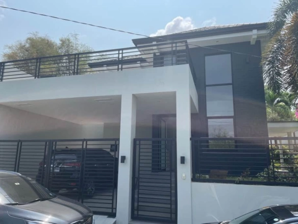 Luxury house with pool in Taytay Rizal, House for sale in Havila Rizal with overlooking view, Modern 4-bedroom home with jacuzzi and garden, House for sale in Havila Taytay