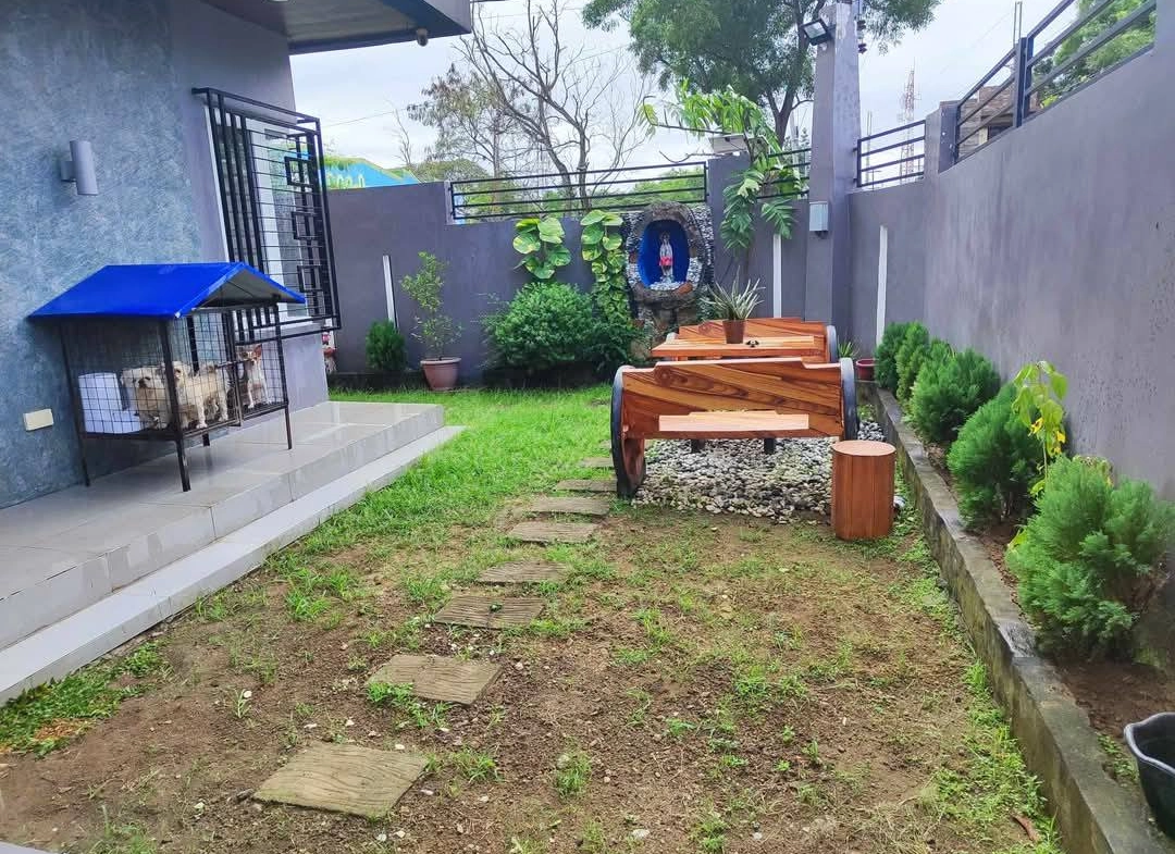 furnished home Cavite, Fully furnished house with walk-in closet in Cavite