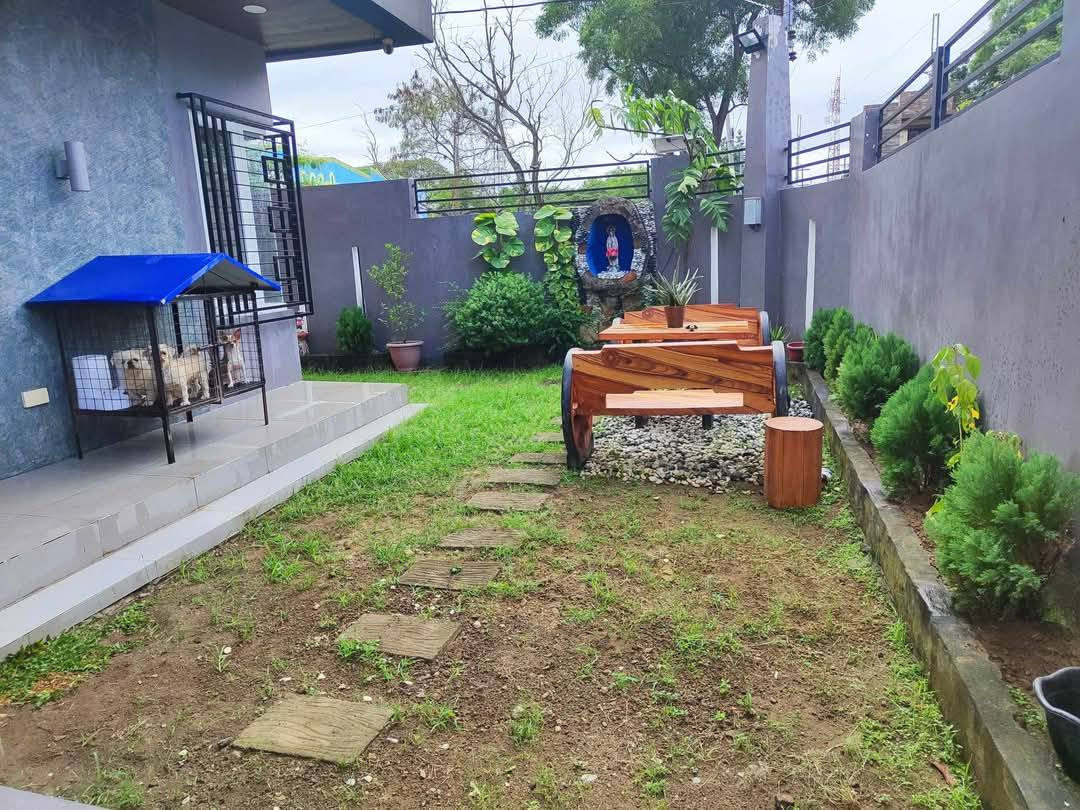 furnished home Cavite, Fully furnished house with walk-in closet in Cavite